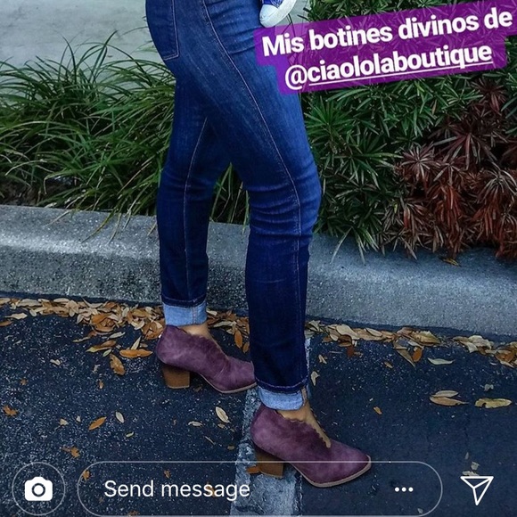 Last pair! Rose distressed booties - Picture 4 of 5